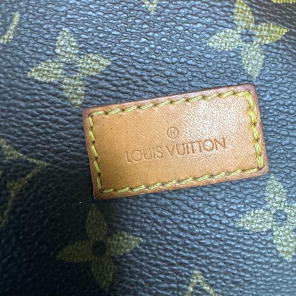 LOUIS VUITTON Monogram Saumur 30 Brown Crossbody shoulder bag. - Picture 11 of 15